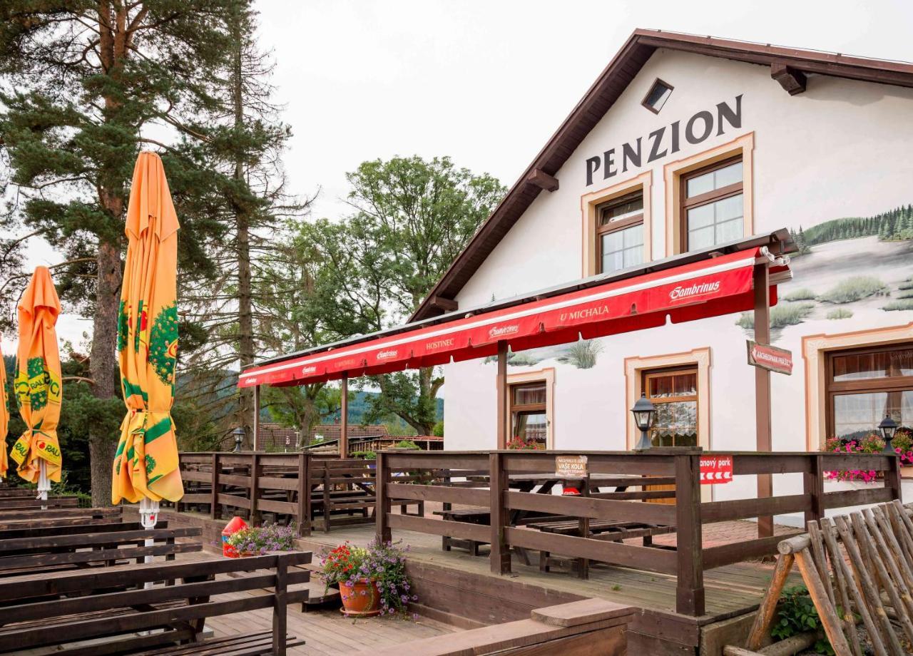 Penzion U Michala Прашилы Экстерьер фото